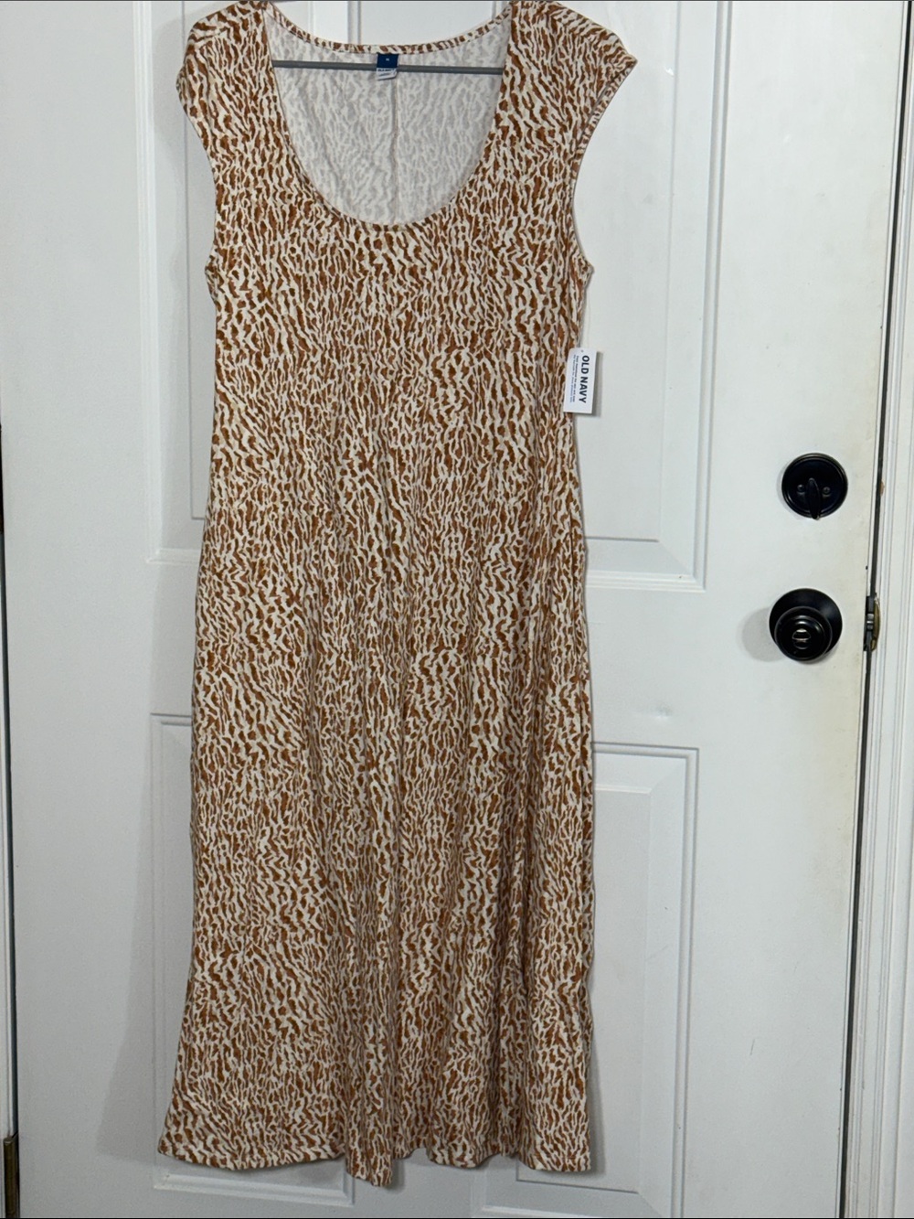 OLD NAVY NWT Casual Scoop-Neck Midi Dress in Tan Animal Print